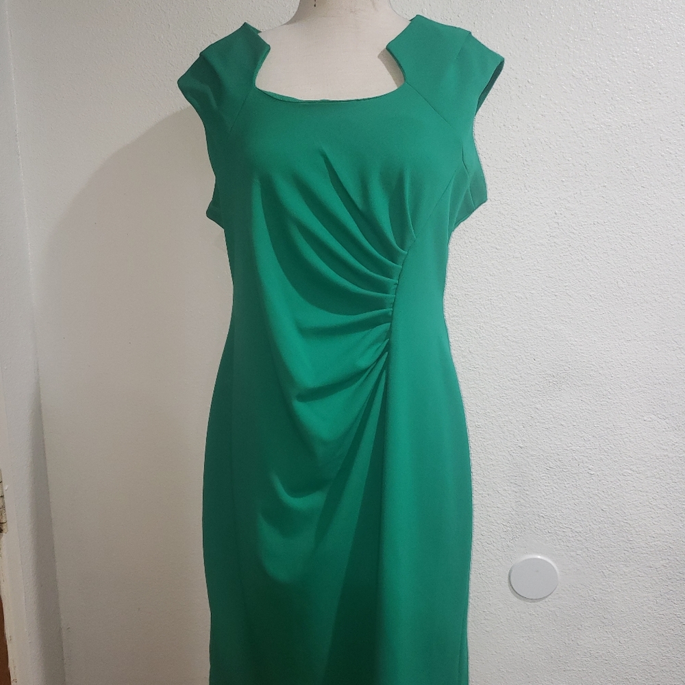 Shelby & Palmer Sleeveless Sheath Dress